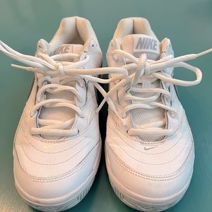 Nike Court Lite